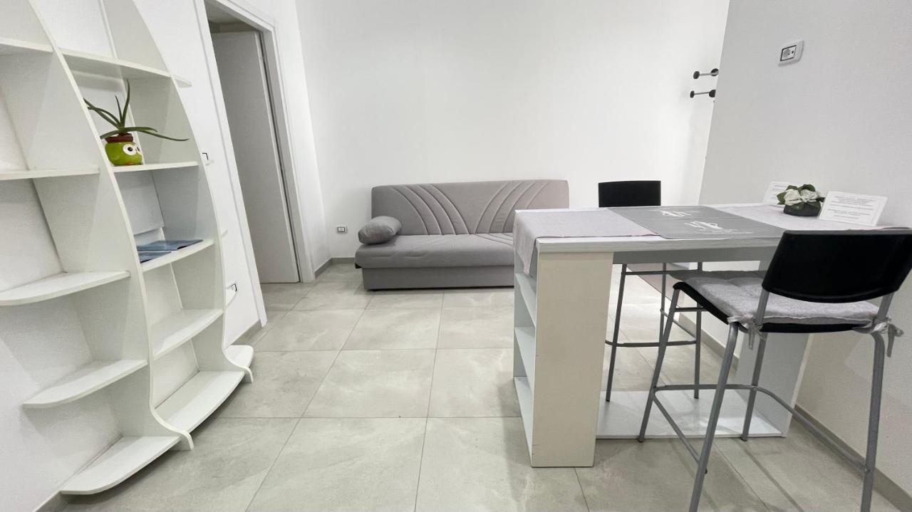 Al Quattordici Apartment Brindisi Exterior photo